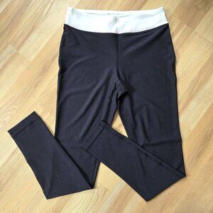 Zenana Outfitters Medium Black Leggings w/ White Waistband SP-608